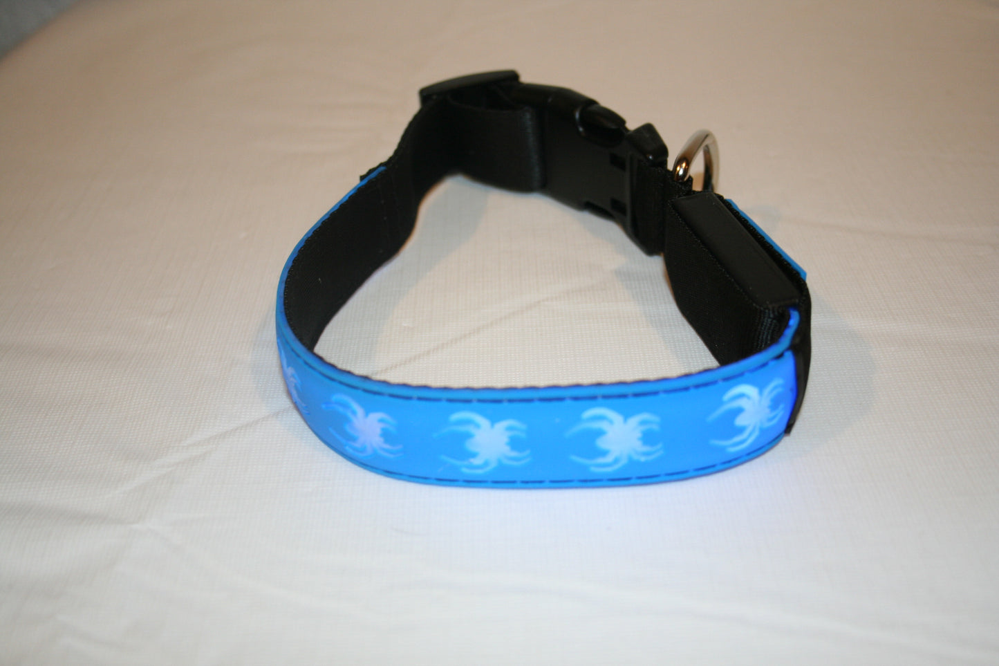 DOGLED Flashing LED Dog Collar Small Blue Fits 11.8-15.7" Neck NEW Spider