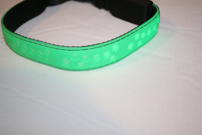 DOGLED Flashing LED Dog Collar Medium Green Fits 15.7-19.7" Neck NEW Pentagon