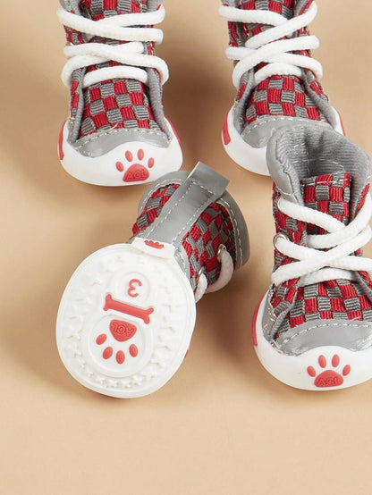 QWINEE 4Pcs Plaid Print Dog Boots Dog Shoes Small Dog Puppy Shoes Red Plaid Medium Anti-Slip Soft Shoes Dog Socks Paw Protector Rain Snow Hot Road Dog Boots